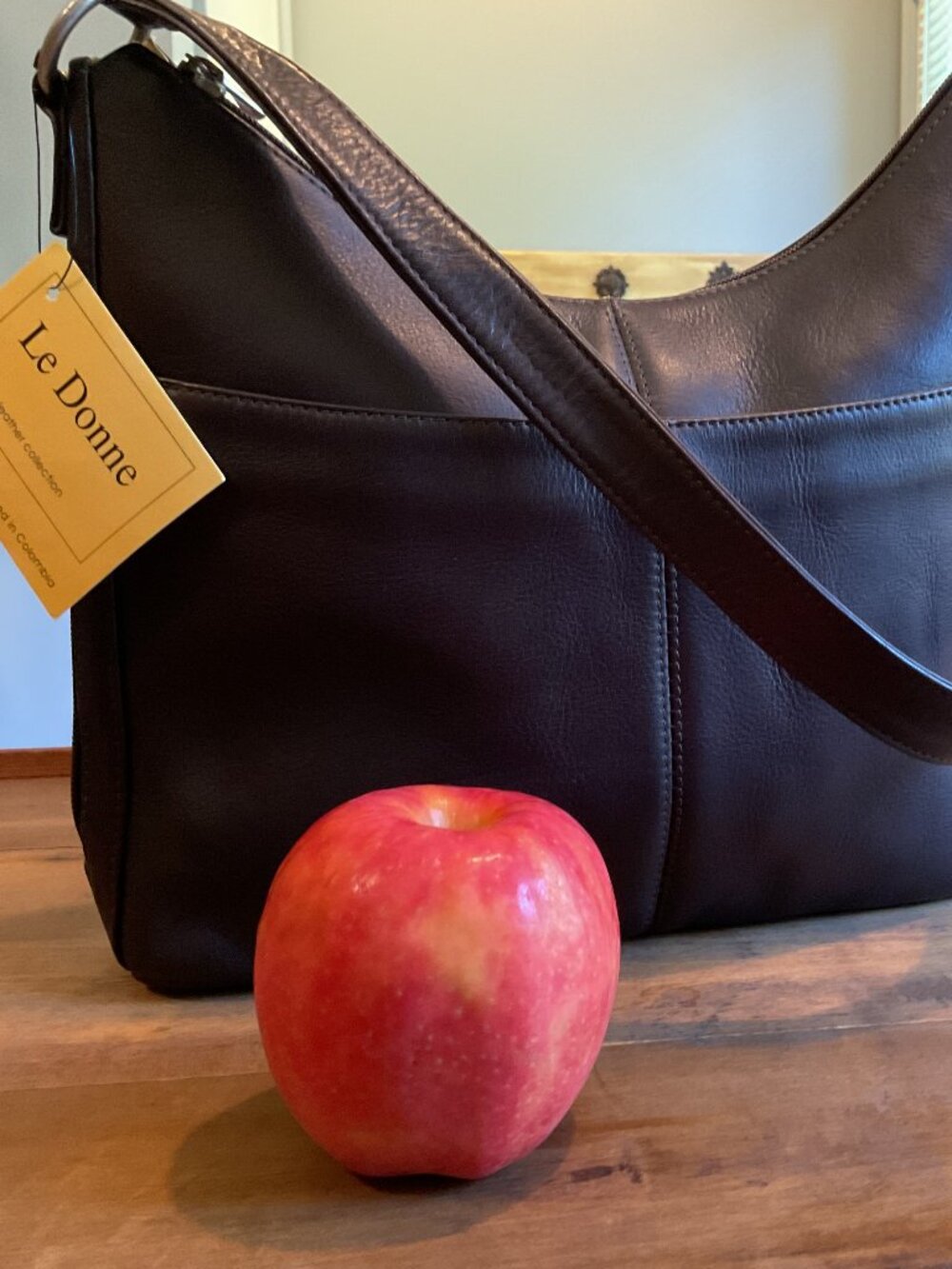 NWT Le Donne Full-Grain Leather Bella Hobo Bag - Cafe [Dark Brown]